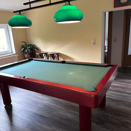 Schoene 80qm In Ruhiger Lage Am Wald Mit Billardzimmer
