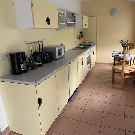 Schoene 80qm In Ruhiger Lage Am Wald Mit Billardzimmer 公寓 皮尔纳